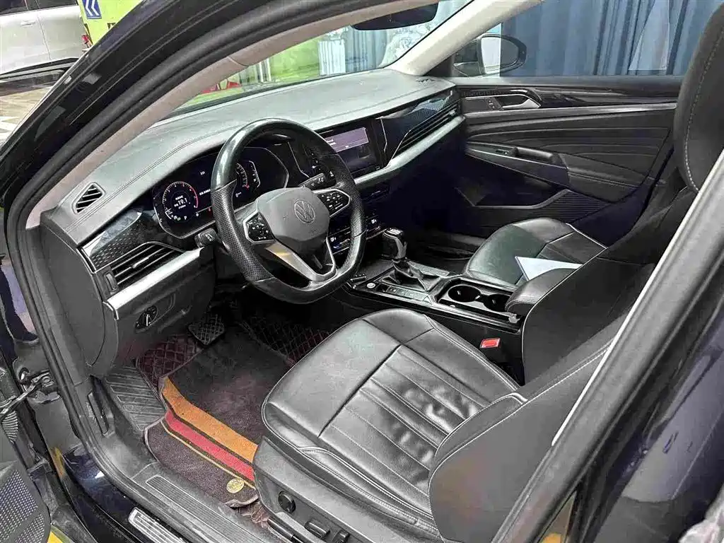 Volkswagen Passat 2024