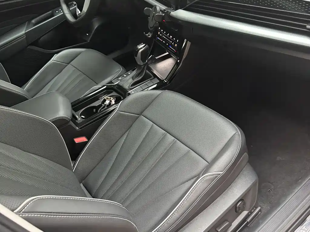 Volkswagen Passat 2024