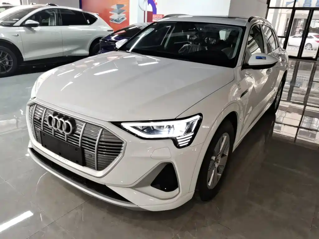 Audi e-tron 2026