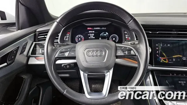 Audi Q8 2020