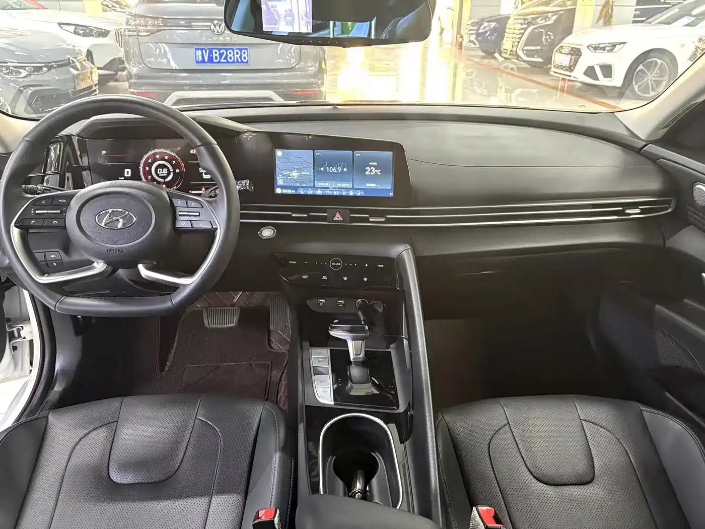 Hyundai Elantra 2023