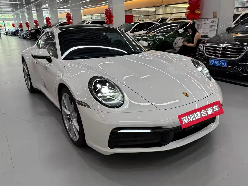 Porsche 911 2021