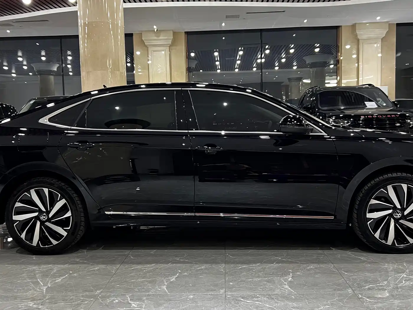 Volkswagen Passat 2024