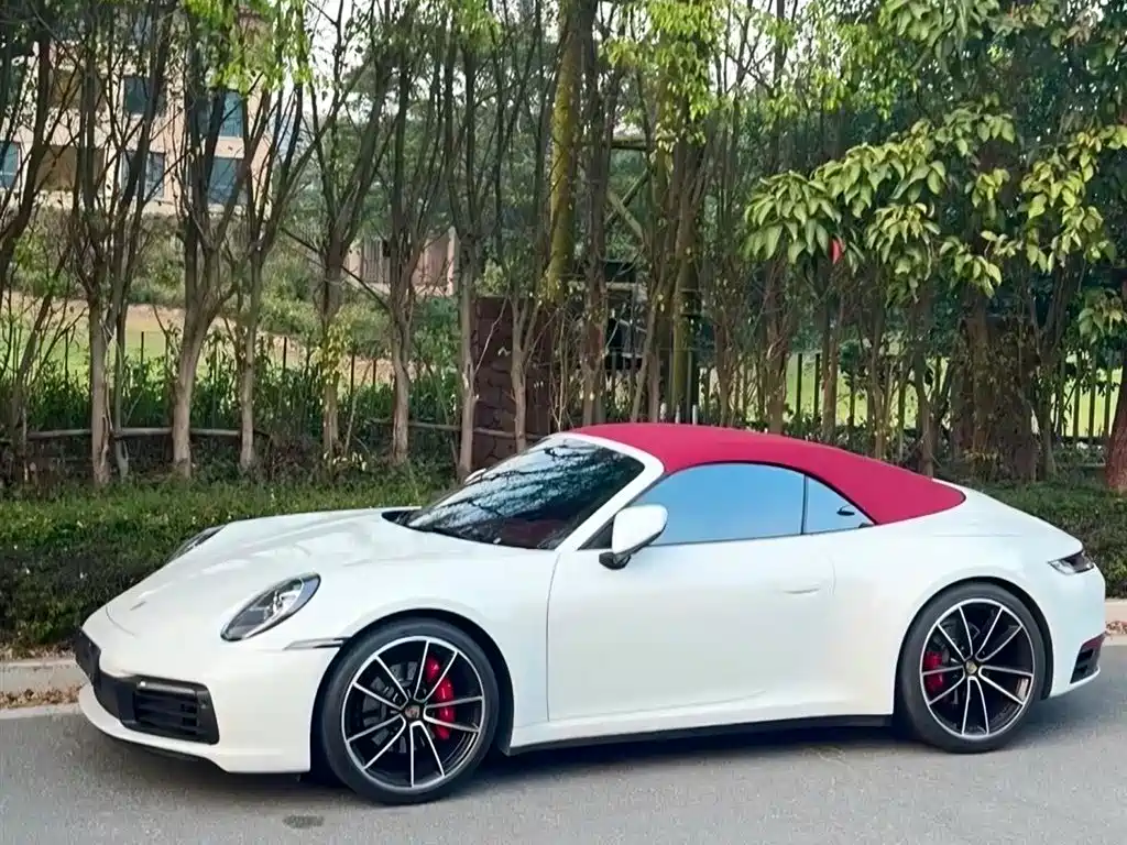 Porsche 911 2021