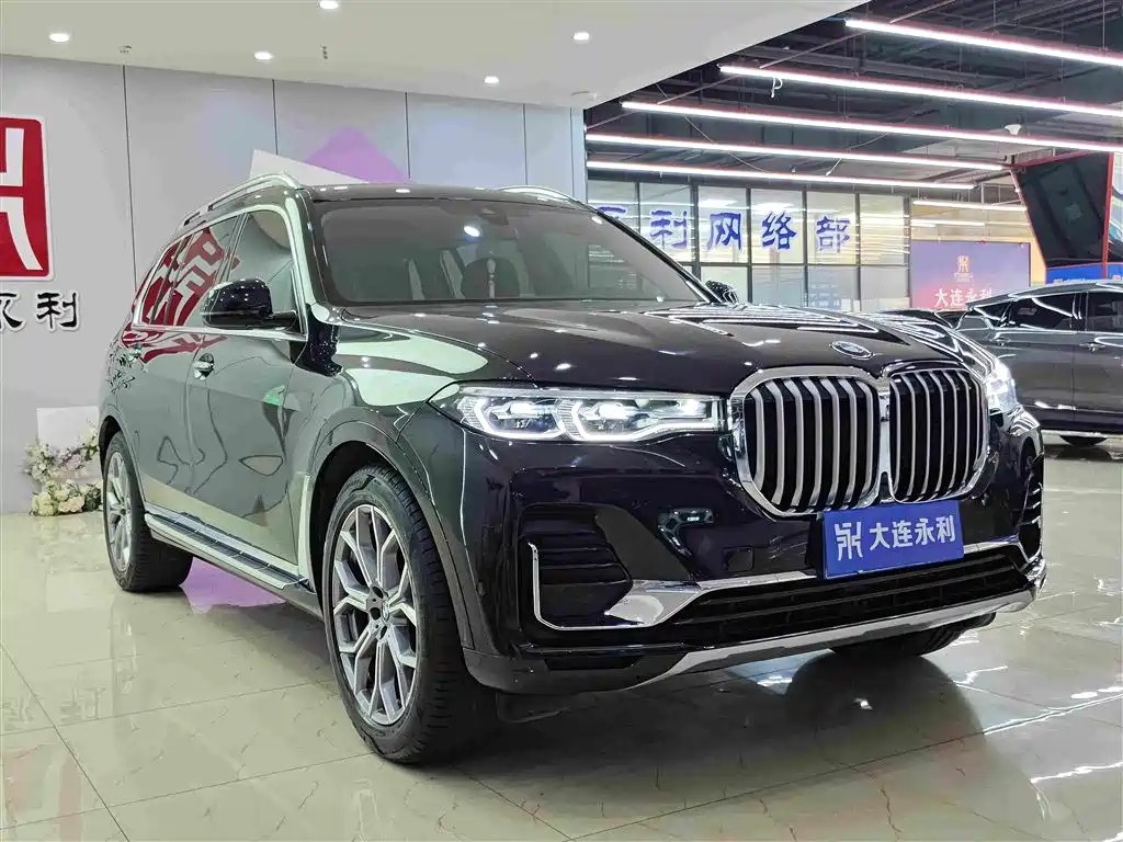 BMW X7 2022
