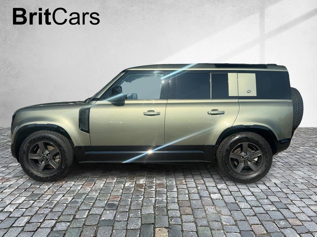 Land Rover Defender 2023