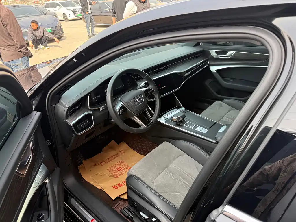 Audi A6 2025