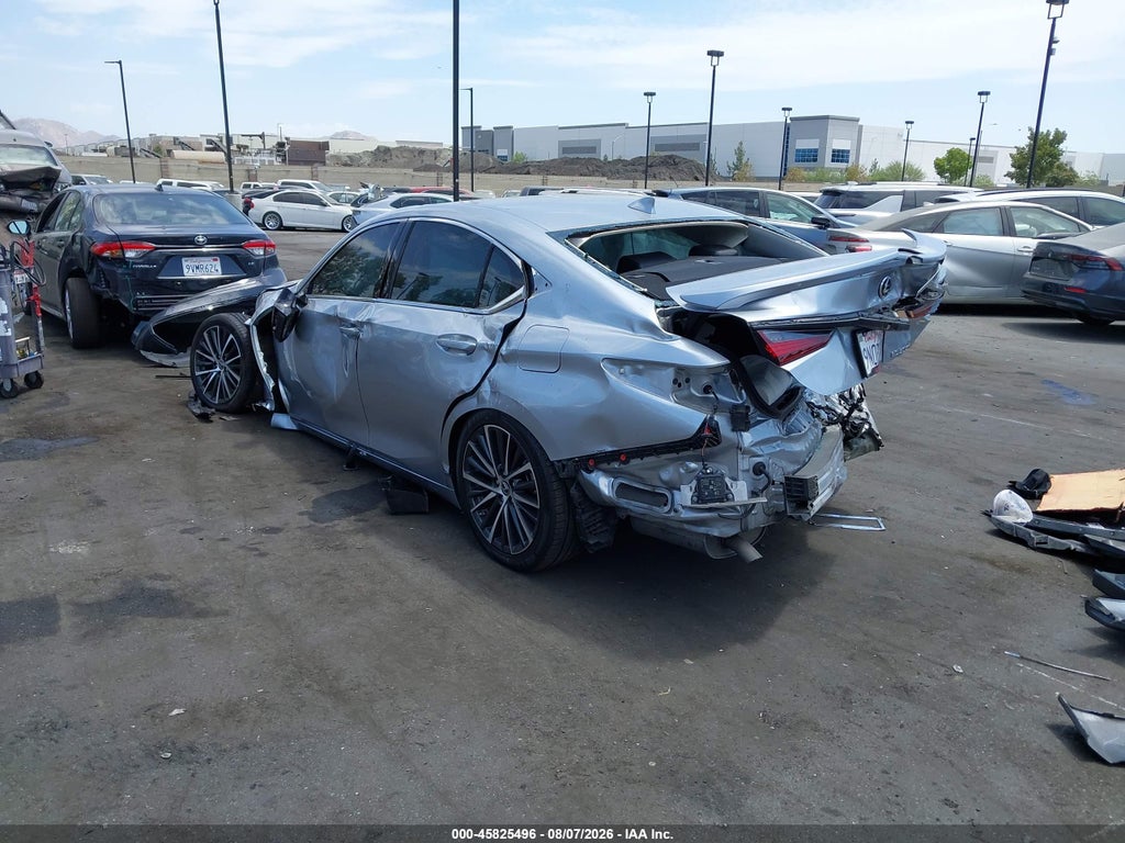 Lexus ES 2024