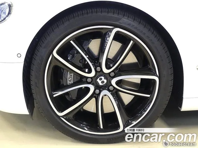 Bentley Continental 2022