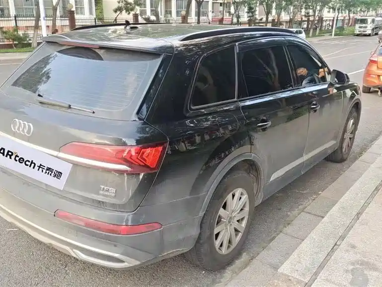 Audi Q7 2021