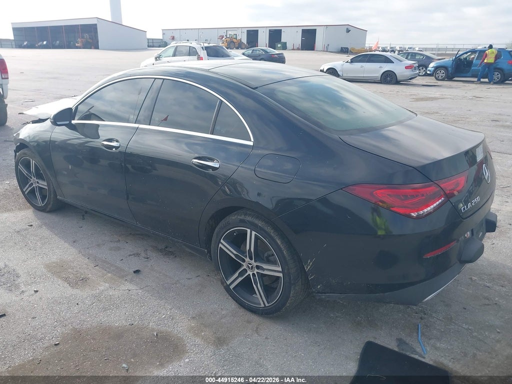 Mercedes-Benz CLA 2021