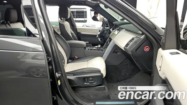 Land Rover Discovery 2021