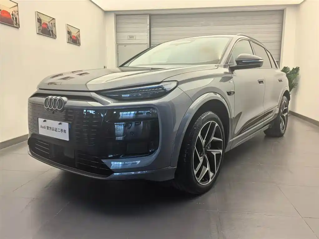 Audi e-tron 2025