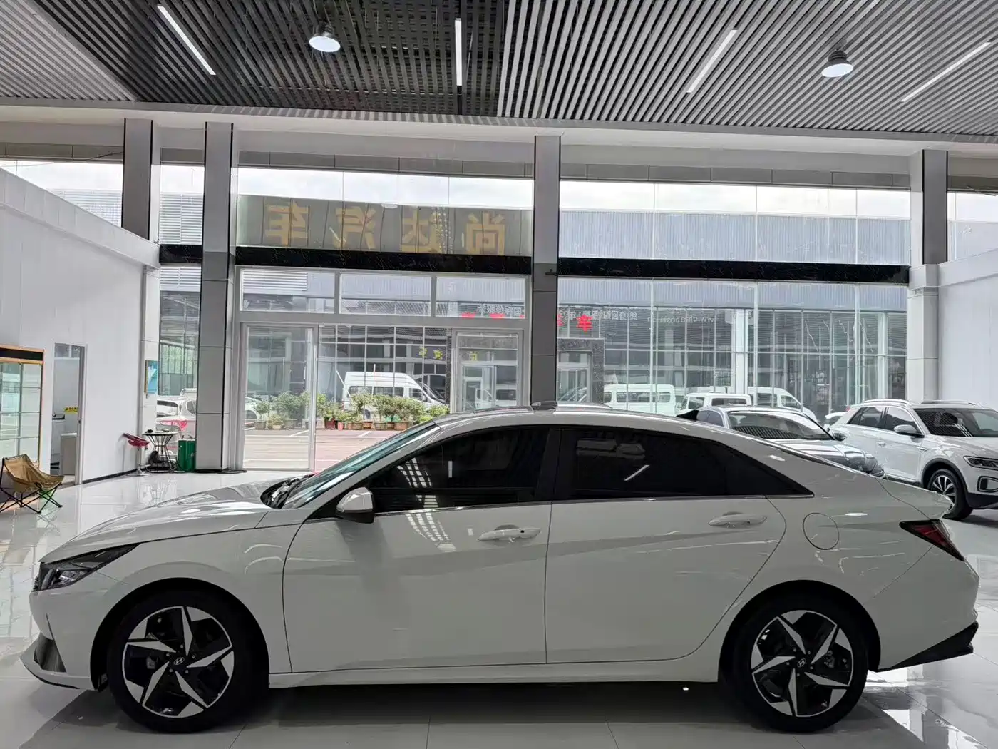 Hyundai Elantra 2022