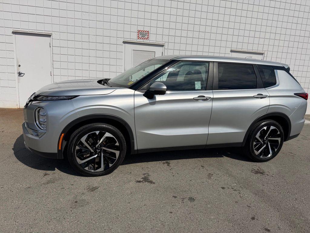 Mitsubishi Outlander 2024