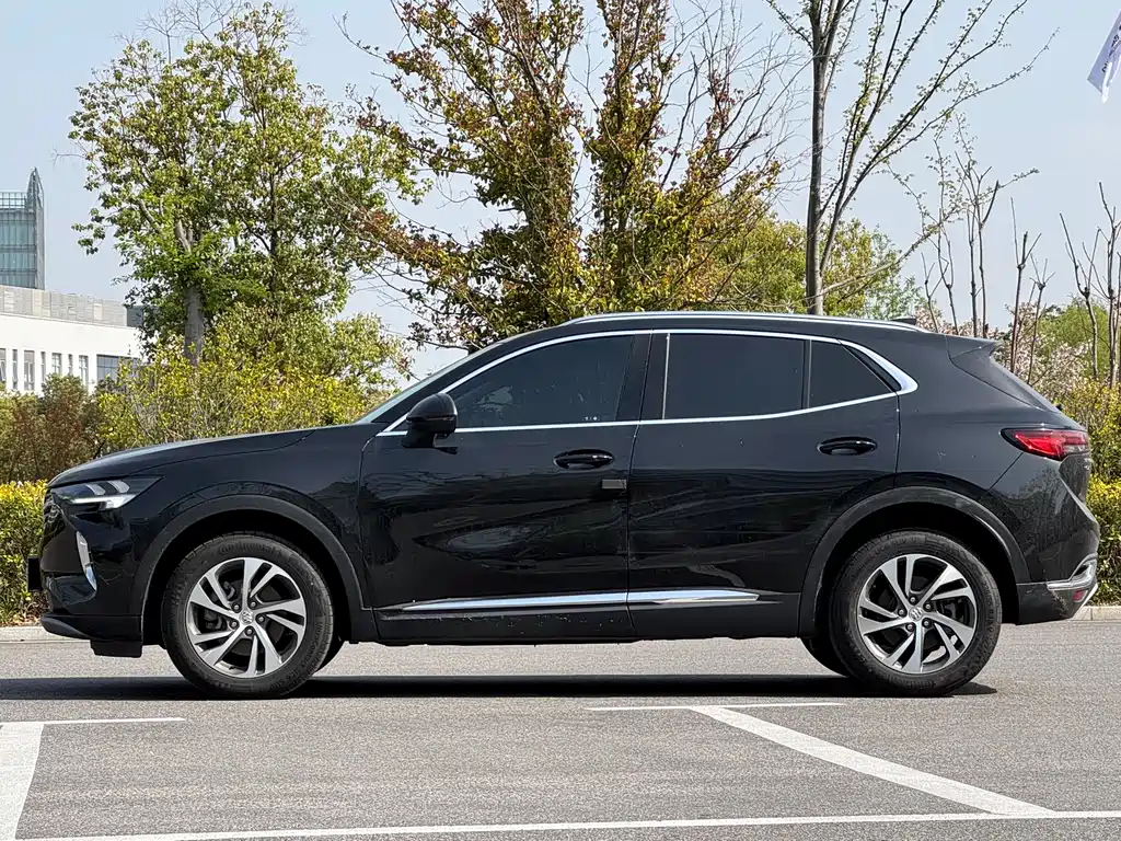 Buick Envision 2023