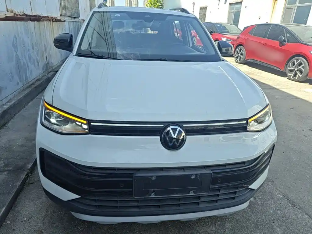 Volkswagen Tharu 2025