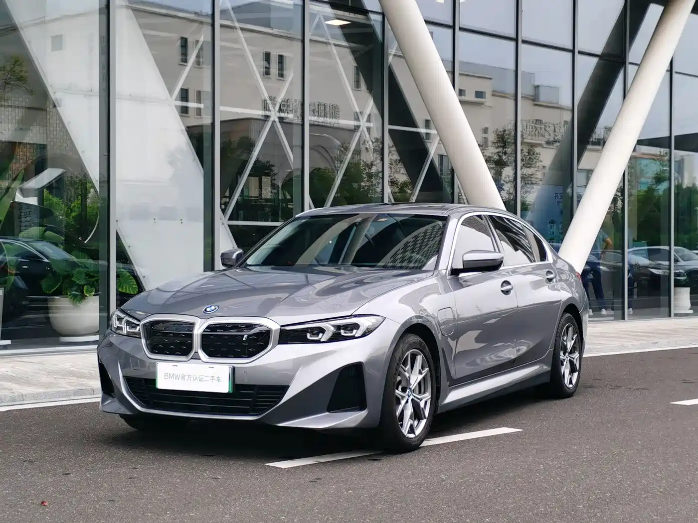 BMW i3 2024