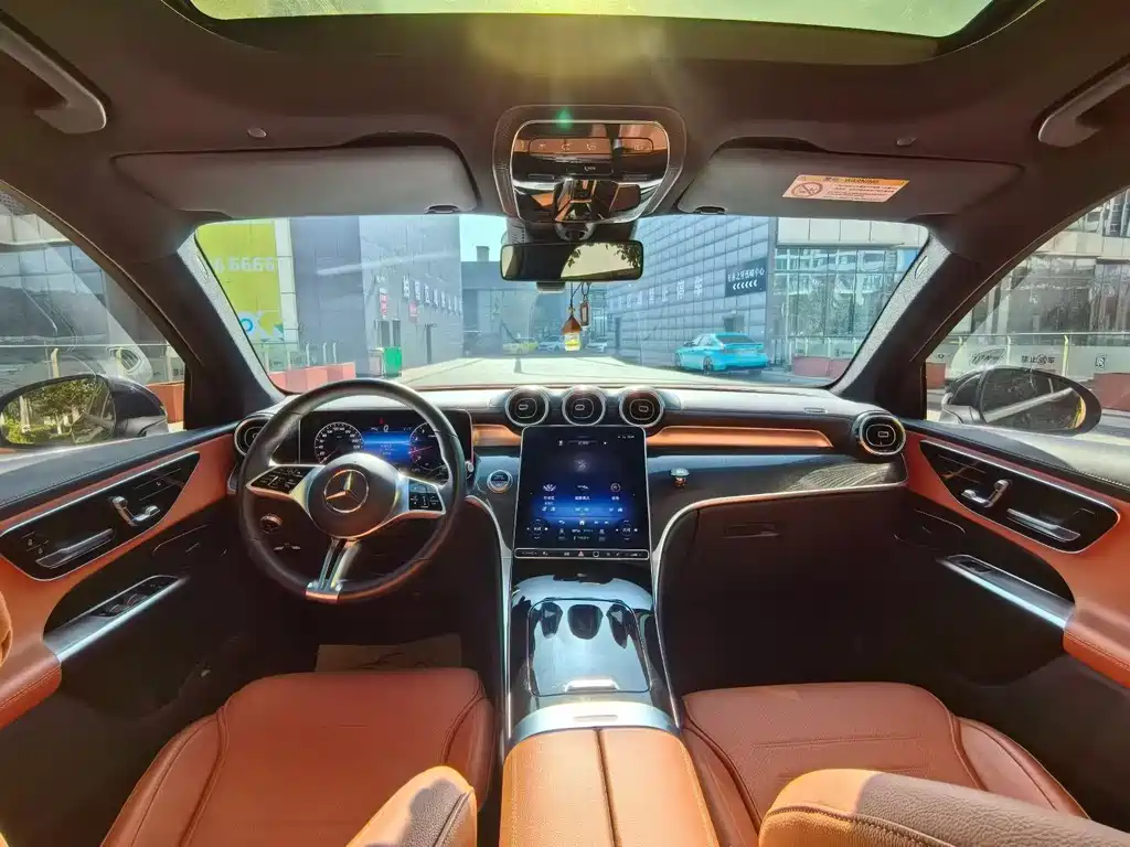 Mercedes-Benz GLC 2023