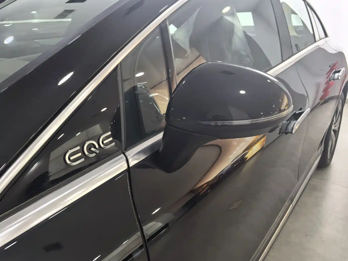 Mercedes-Benz EQE 2025