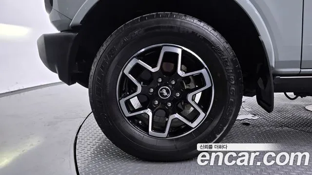 Ford Bronco 2022