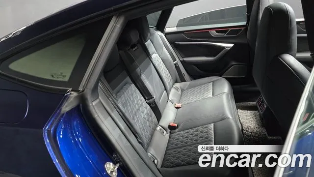 Audi S7 2021