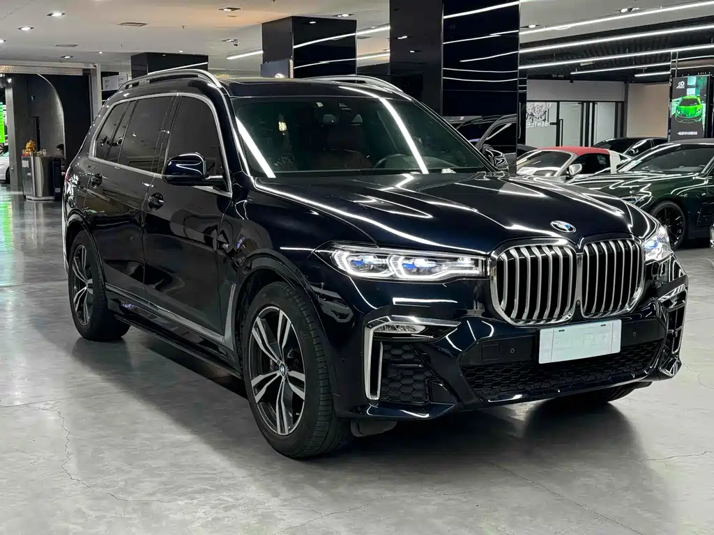 BMW X7 2021