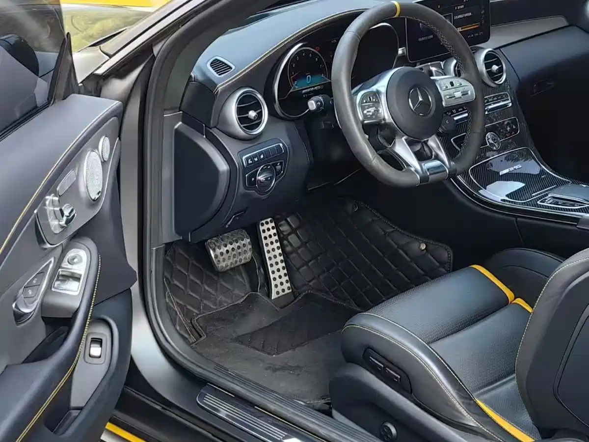 Mercedes-Benz C-Класс 2021