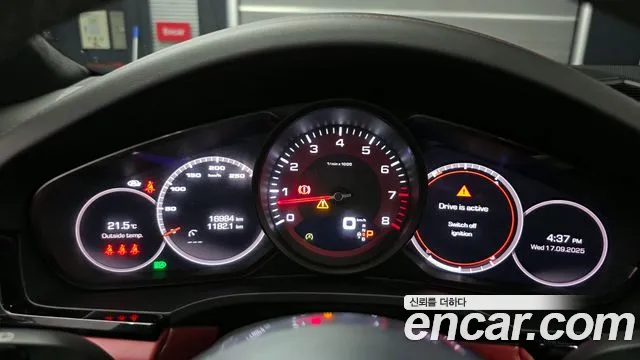 Porsche Cayenne 2021