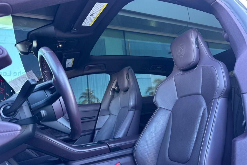 Porsche Taycan 2022