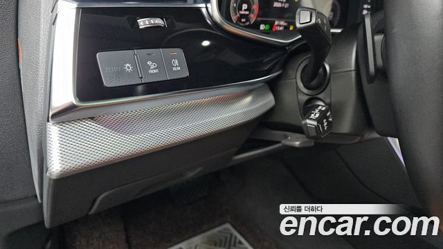 Audi Q8 2021