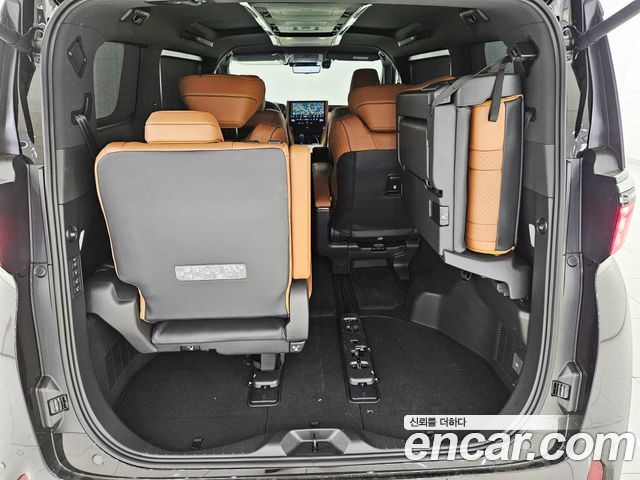 Toyota Alphard 2026