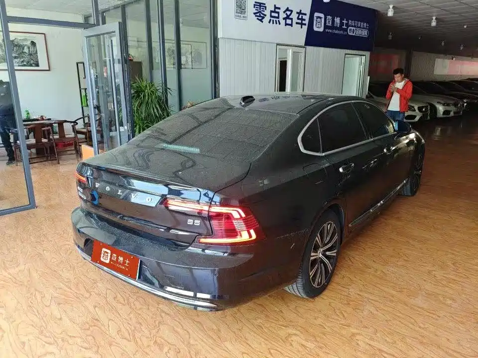 Volvo S90 2021
