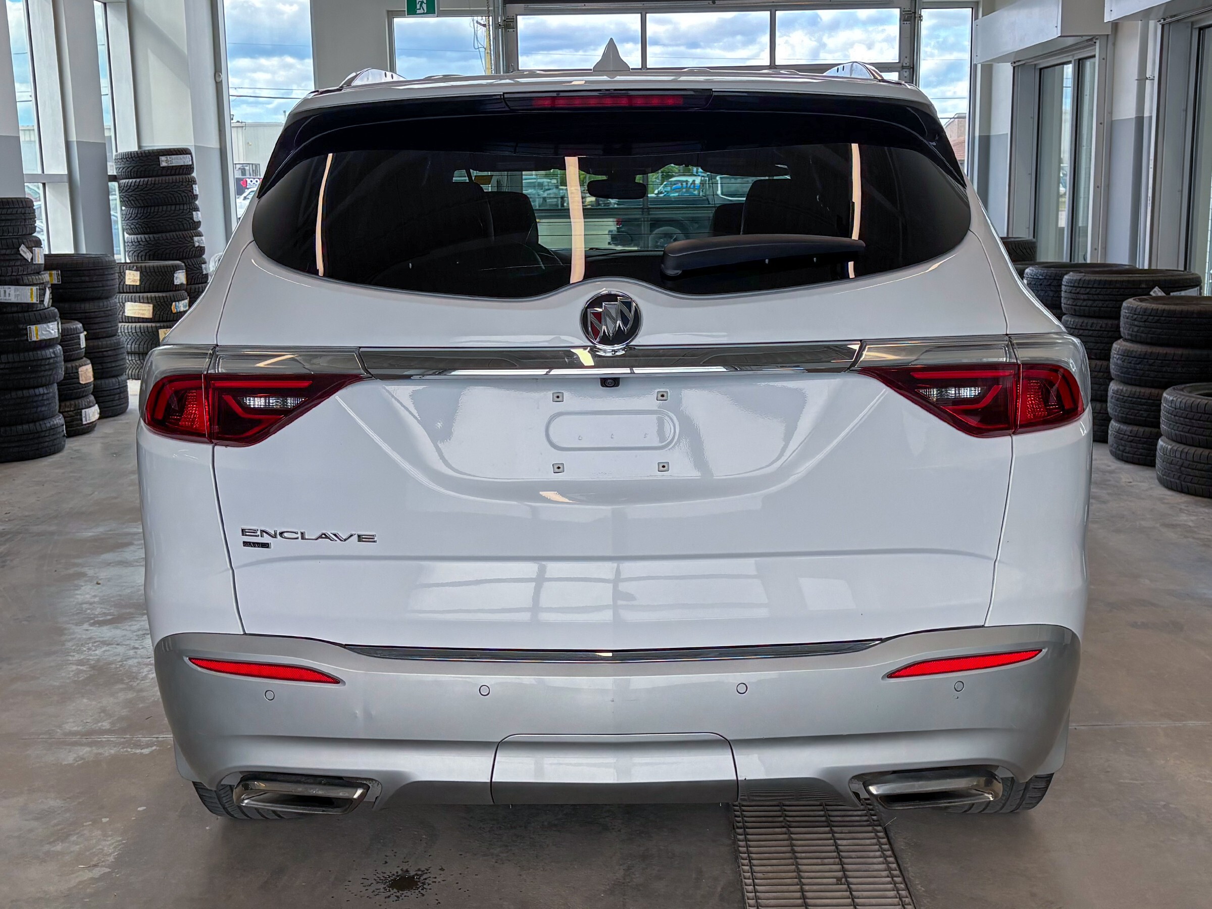 Buick Enclave 2023