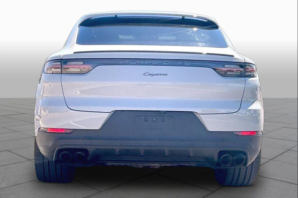 Porsche Cayenne 2022