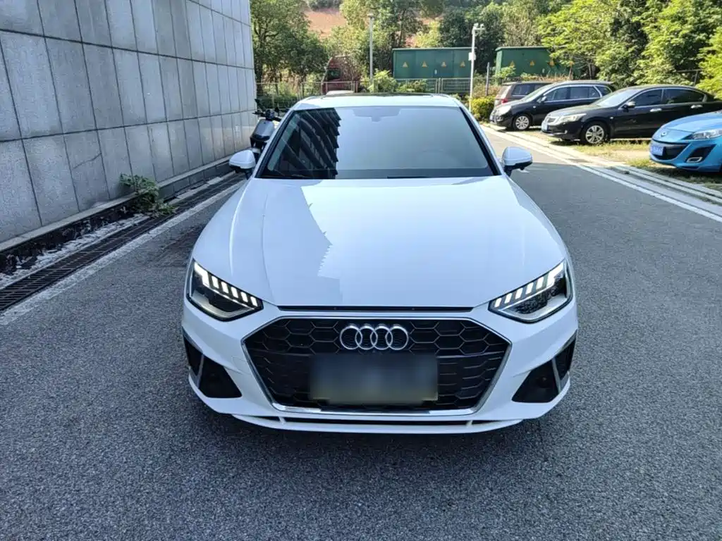 Audi A4 2021