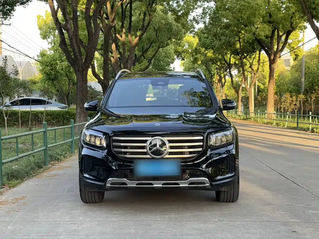 Mercedes-Benz GLB 2024