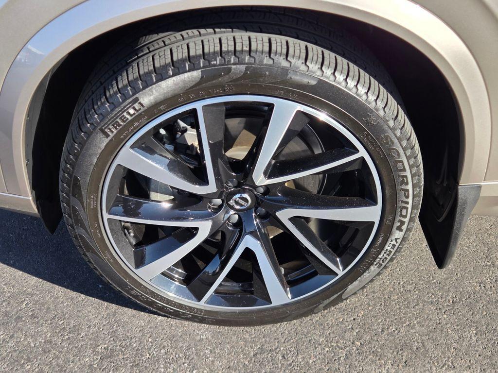 Volvo XC90 2023