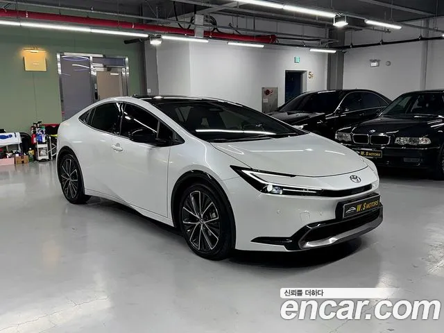 Toyota Prius 2024
