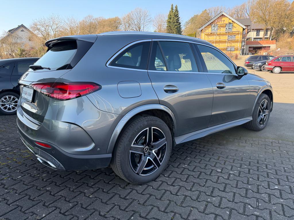 Mercedes-Benz GLC 400 2023