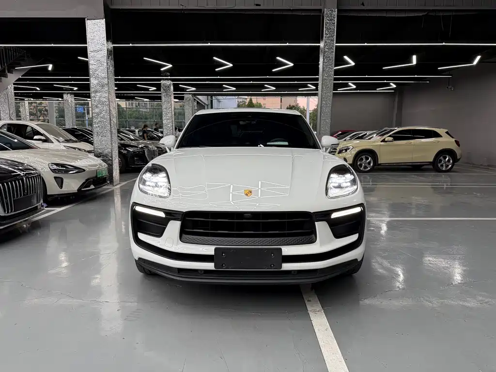 Porsche Macan 2022