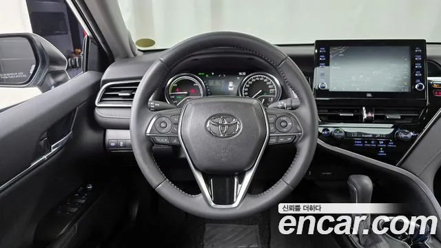 Toyota Camry 2023