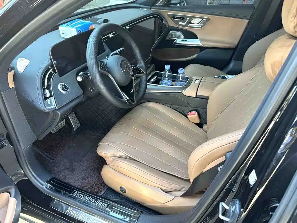 Mercedes-Benz E-Класс 2025