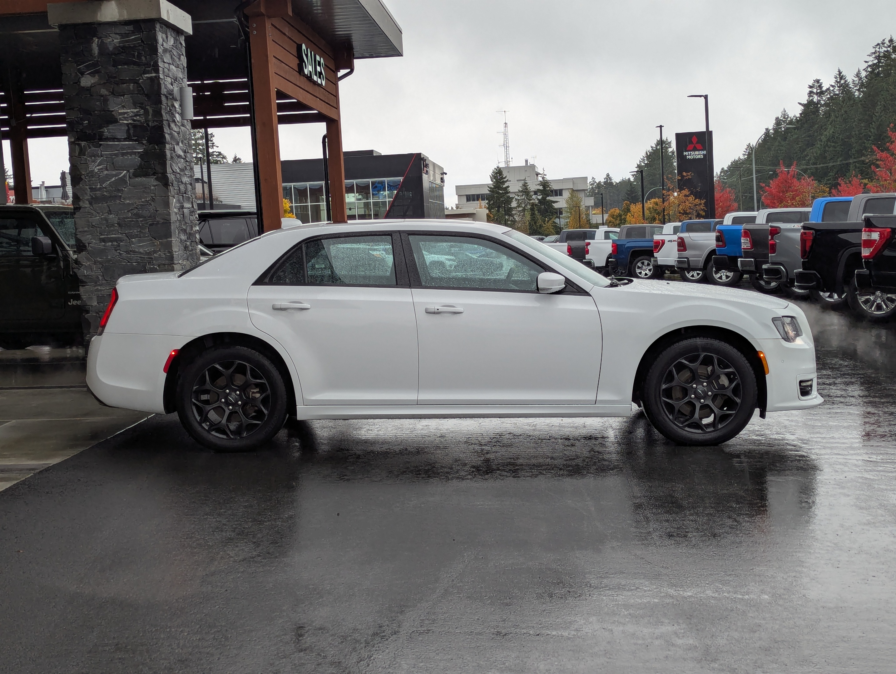 Chrysler 300 2023