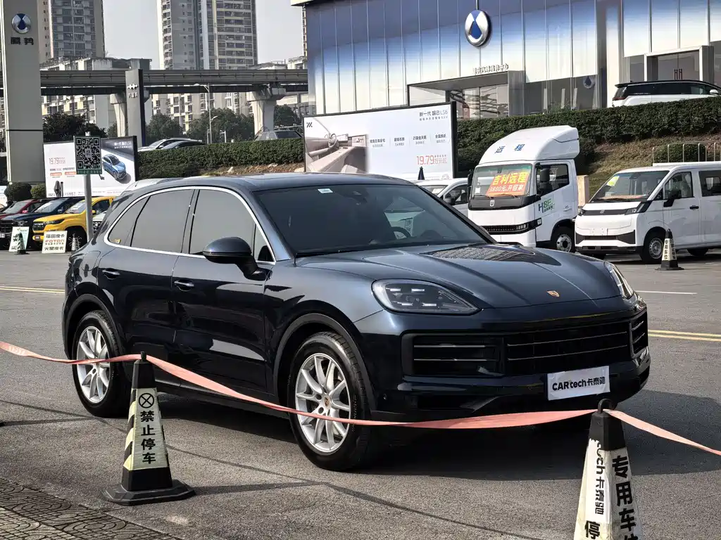Porsche Cayenne 2023