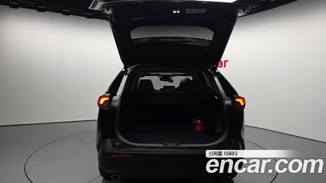 Toyota RAV4 2025
