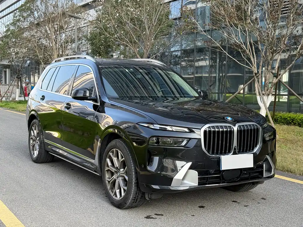 BMW X7 2024