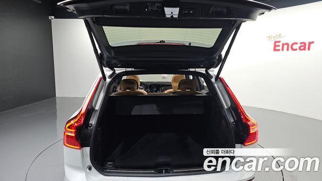 Volvo XC60 2021