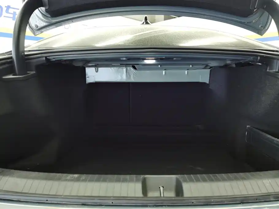 Volkswagen Magotan 2025