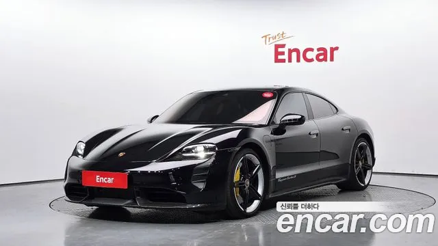 Porsche Taycan 2023